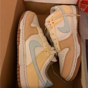 Nike Wmns Dunk Low Next Nature 'Soft Yellow Aquarius Blue'